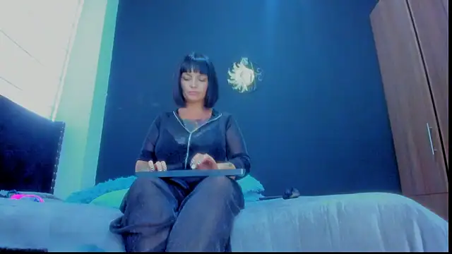 amareto queen online show from March 2, 2025, 10:23 pm