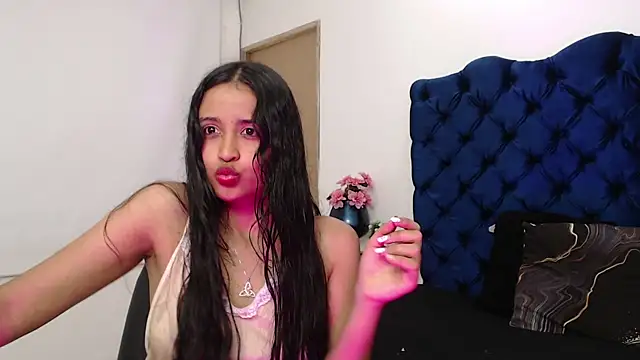 Lili666  online show from October 17, 2025, 3:10 am