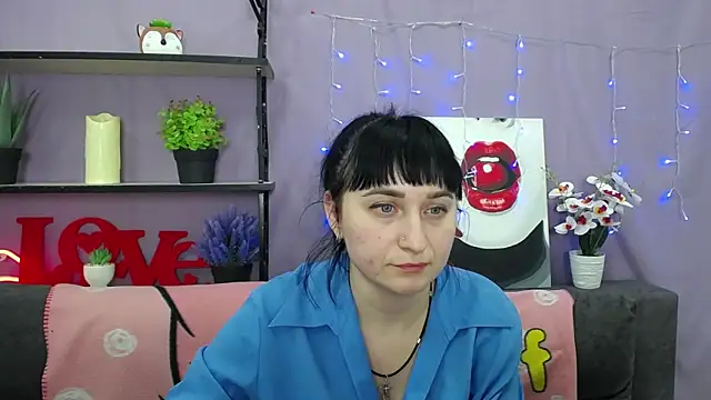 NinaFlawlees online show from March 12, 2025, 12:09 am