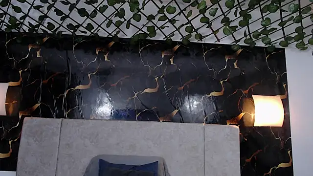 adriscute online show from April 12, 2026, 11:19 pm