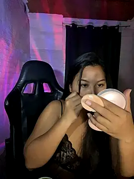 Snapshot of Aalexandrea chatting on November 4, 2025, 9:40 pm Aalexandrea online show from November 4, 2025, 9:40 pm