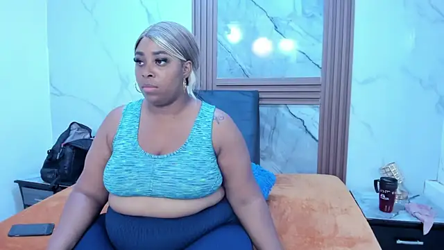 Snapshot of HannyMansonh chatting on March 8, 2025, 3:28 am HannyMansonh online show from March 8, 2025, 3:28 am