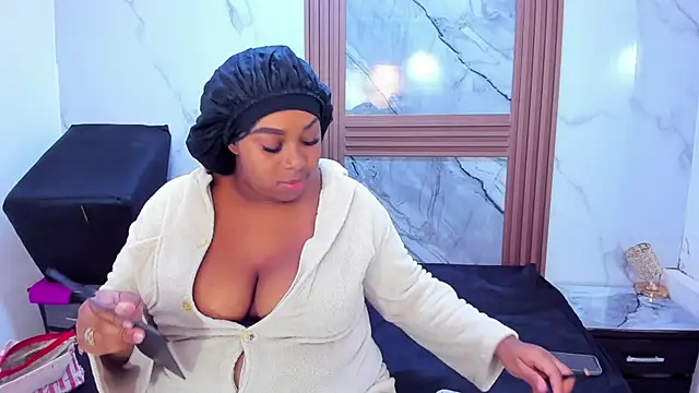 Snapshot of HannyMansonh chatting on March 12, 2025, 3:24 am HannyMansonh online show from March 12, 2025, 3:24 am