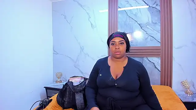 Snapshot of HannyMansonh chatting on March 14, 2025, 4:43 am HannyMansonh online show from March 14, 2025, 4:43 am