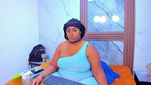 Snapshot of HannyMansonh chatting on March 23, 2025, 3:21 am HannyMansonh online show from March 23, 2025, 3:21 am