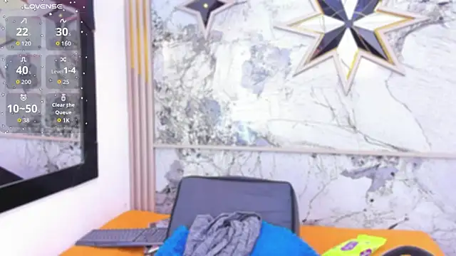 Snapshot of HannyMansonh chatting on September 19, 2025, 3:21 am HannyMansonh online show from September 19, 2025, 3:21 am