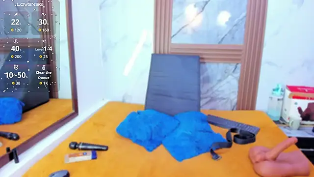 Snapshot of HannyMansonh chatting on November 1, 2025, 3:35 am HannyMansonh online show from November 1, 2025, 3:35 am