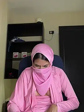 Snapshot of alia_bashar chatting on January 16, 2025, 1:16 am alia bashar online show from January 16, 2025, 1:16 am