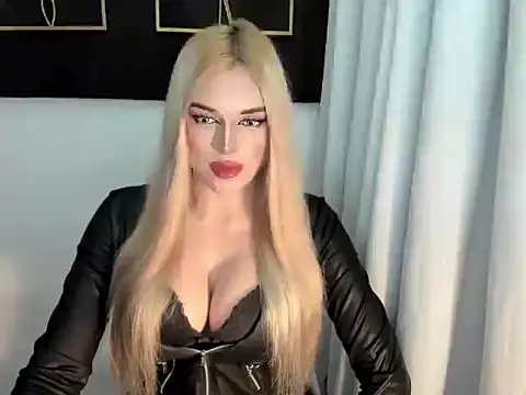 hotstellacumxxx online show from October 11, 2025, 8:43 pm