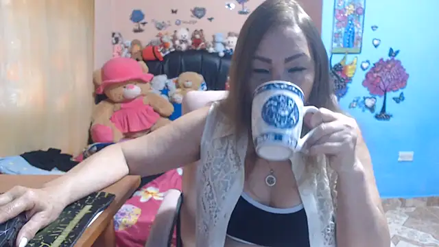 Snapshot of milfeddy_ chatting on May 25, 2026, 11:53 am milfeddy online show from May 25, 2026, 11:53 am