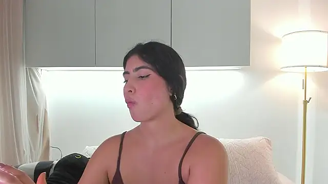 Gaby zahir  online show from March 2, 2026, 6:59 pm