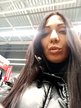 LeticiaWoods online show from December 29, 2024, 4:29 pm