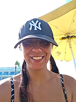 Snapshot of LeticiaWoods chatting on July 6, 2026, 1:18 pm LeticiaWoods online show from July 6, 2026, 1:18 pm