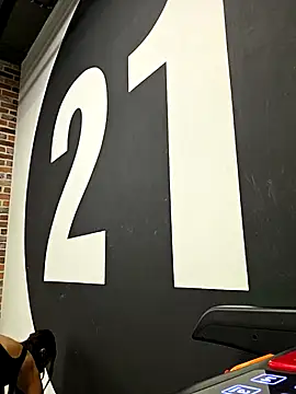 LeticiaWoods online show from December 19, 2025, 6:16 am