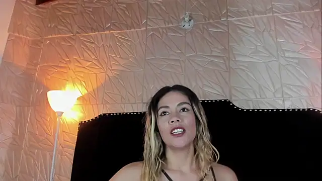 Snapshot of JennyRouse01 chatting on January 18, 2026, 11:02 am JennyRouse01 online show from January 18, 2026, 11:02 am