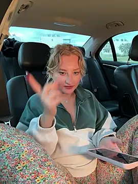 MileySummer online show from December 21, 2024, 2:37 pm