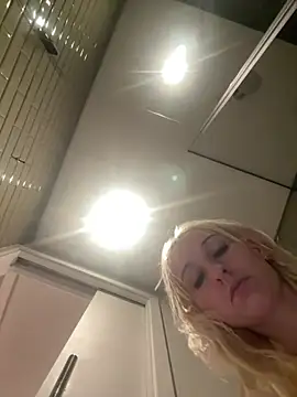 bunnydark00 online show from July 7, 2026, 3:42 am