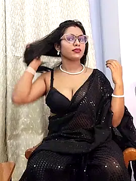 Queen Dolly online show from October 11, 2025, 5:58 pm