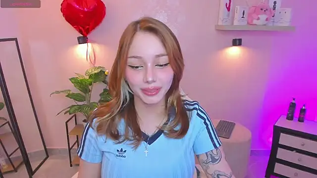 LITTLE-VIVI online show from May 20, 2026, 2:30 am