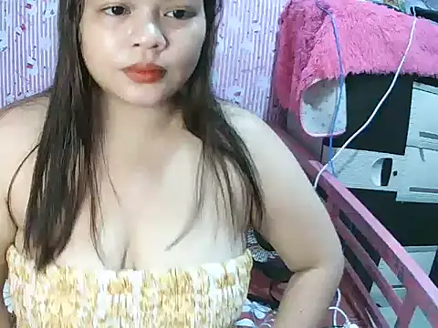 Snapshot of shaira4u chatting on April 19, 2026, 3:40 am shaira4u online show from April 19, 2026, 3:40 am