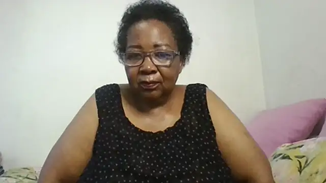 Snapshot of KinkyRicoSaisyours chatting on May 18, 2026, 3:17 pm KinkyRicoSaisyours online show from May 18, 2026, 3:17 pm