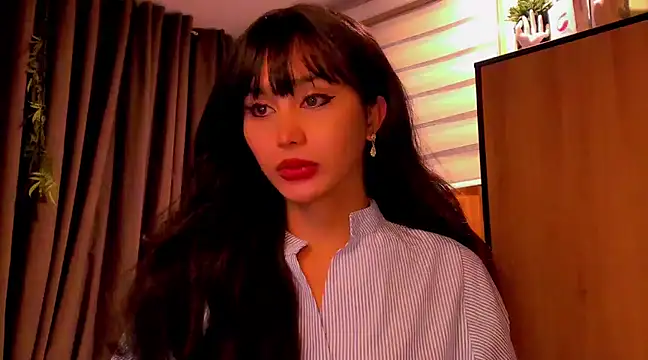 YOURCRISTINAS online show from February 23, 2025, 3:08 pm