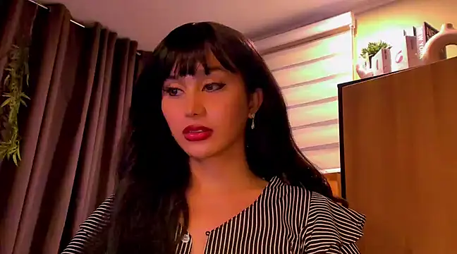 YOURCRISTINAS online show from March 8, 2025, 2:19 pm