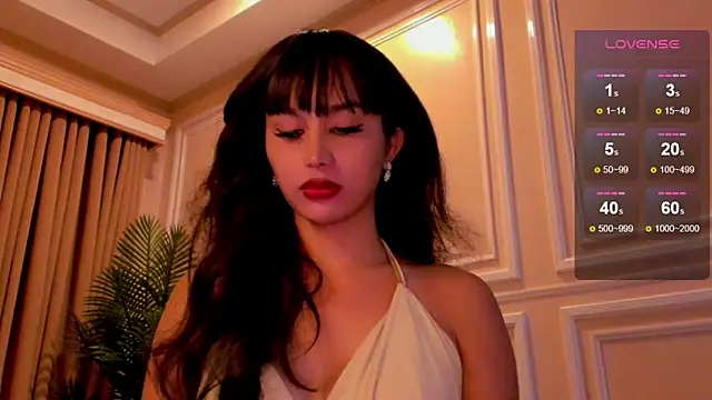 YOURCRISTINAS online show from September 24, 2025, 9:16 am