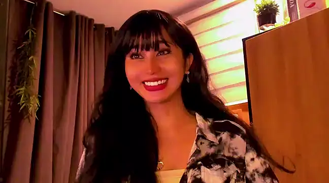 YOURCRISTINAS online show from January 12, 2025, 2:19 pm