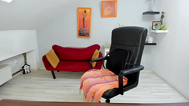 Snapshot of LollaGirl chatting on October 1, 2025, 3:22 am LollaGirl online show from October 1, 2025, 3:22 am