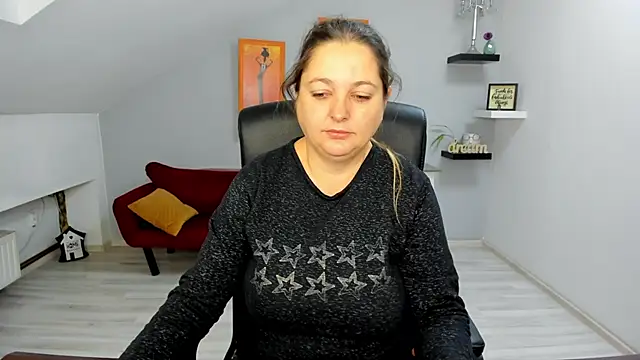 Snapshot of LollaGirl chatting on November 24, 2025, 4:23 am LollaGirl online show from November 24, 2025, 4:23 am