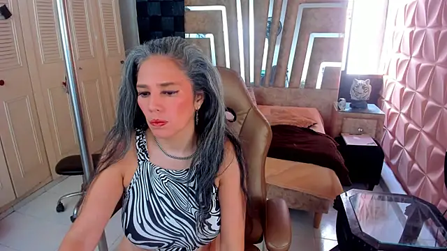 Snapshot of cute_sassy chatting on November 11, 2025, 1:17 pm cute sassy online show from November 11, 2025, 1:17 pm