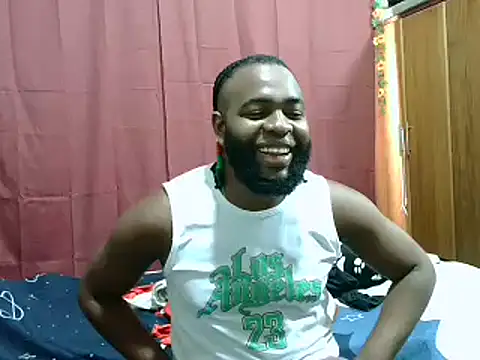 2ocmaxi online show from February 12, 2025, 6:40 pm