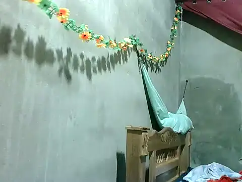 2ocmaxi online show from October 18, 2025, 2:57 am