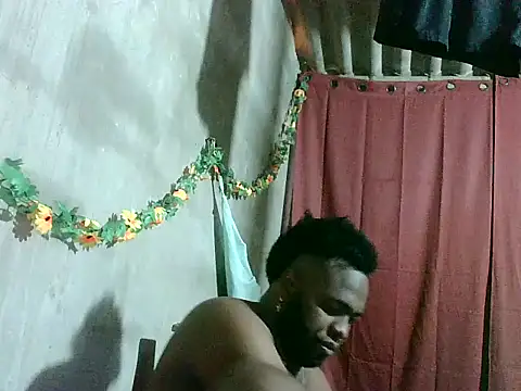 2ocmaxi online show from January 18, 2026, 9:18 pm