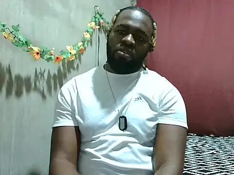 2ocmaxi online show from March 3, 2026, 6:37 pm