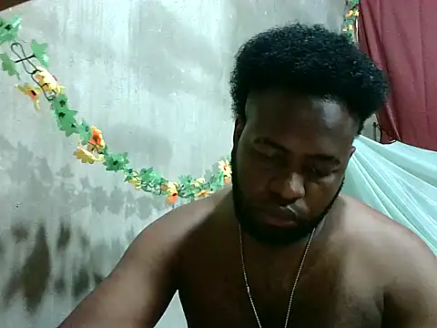 2ocmaxi online show from April 15, 2026, 5:06 pm