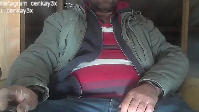 Snapshot of masculine_bear_daddy chatting on January 13, 2025, 5:33 pm masculine bear daddy online show from January 13, 2025, 5:33 pm