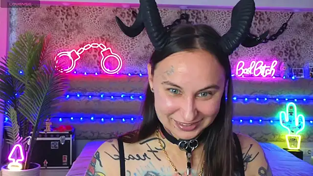 Cool Freak  online show from July 3, 2026, 10:00 am