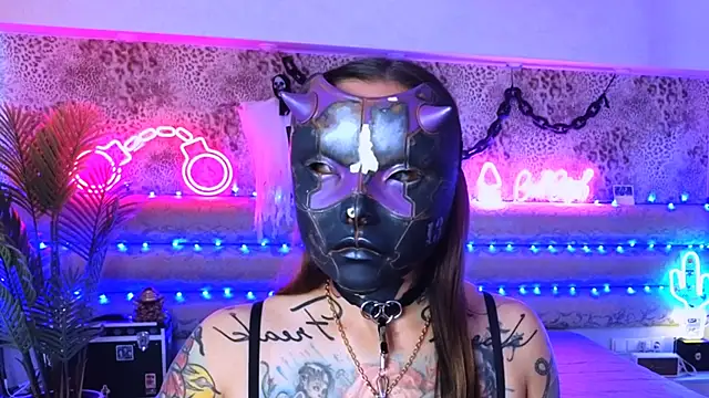 Cool Freak  online show from October 17, 2025, 10:39 am