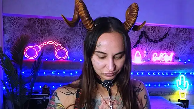 Cool Freak  online show from September 27, 2025, 10:21 am