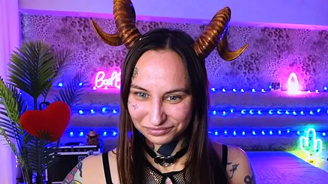 Cool Freak  online show from March 19, 2025, 9:38 am