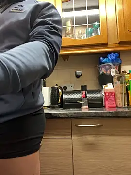 bigbrown- online show from March 13, 2025, 5:54 am