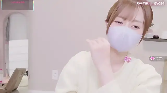 Yuu  k online show from March 12, 2026, 2:32 pm