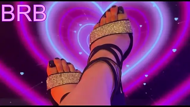  Jessy Moon  online show from June 4, 2026, 10:58 pm
