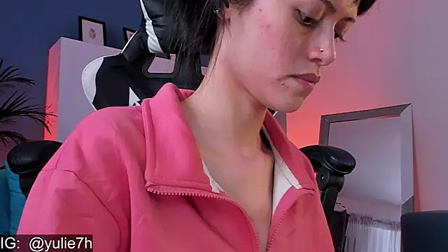 Snapshot of _Jessy_Moon_ chatting on November 9, 2025, 7:29 pm Jessy Moon online show from November 9, 2025, 7:29 pm