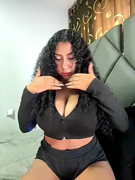 Snapshot of serena_willow chatting on November 22, 2025, 7:57 pm serena willow online show from November 22, 2025, 7:57 pm