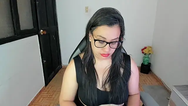 smile sweetpao online show from March 4, 2025, 3:44 am