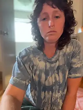 mossy kiss online show from April 5, 2026, 6:58 pm