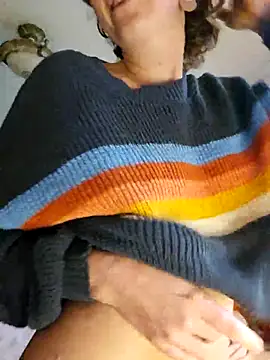 Snapshot of mossy_kiss chatting on September 29, 2025, 3:28 pm mossy kiss online show from September 29, 2025, 3:28 pm